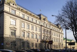 Львівська облрада...  перероблятиме м’ясо